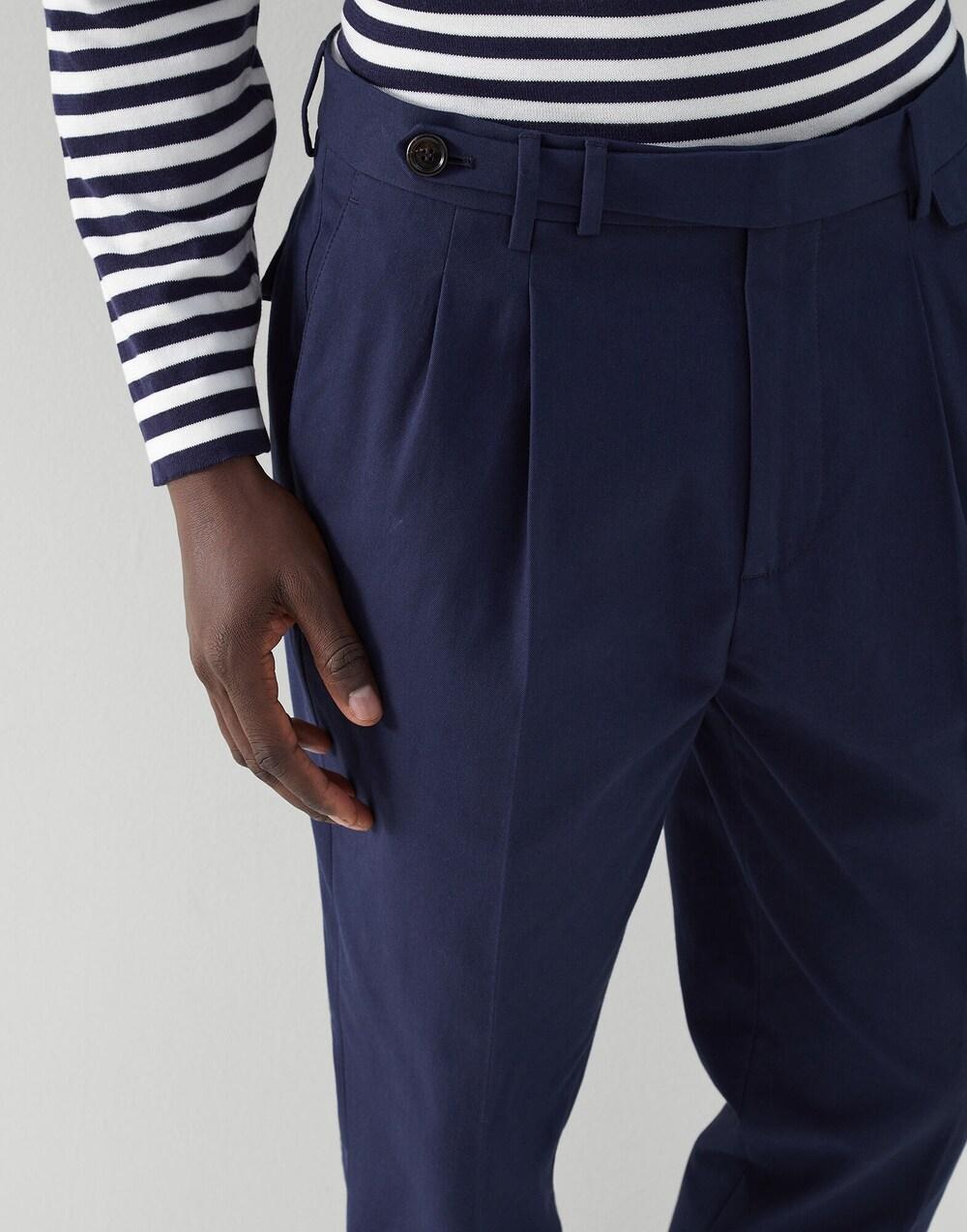 BRUNELLO CUCINELLI MEN'S NAVY PLEATED TAILORED TROUSERS