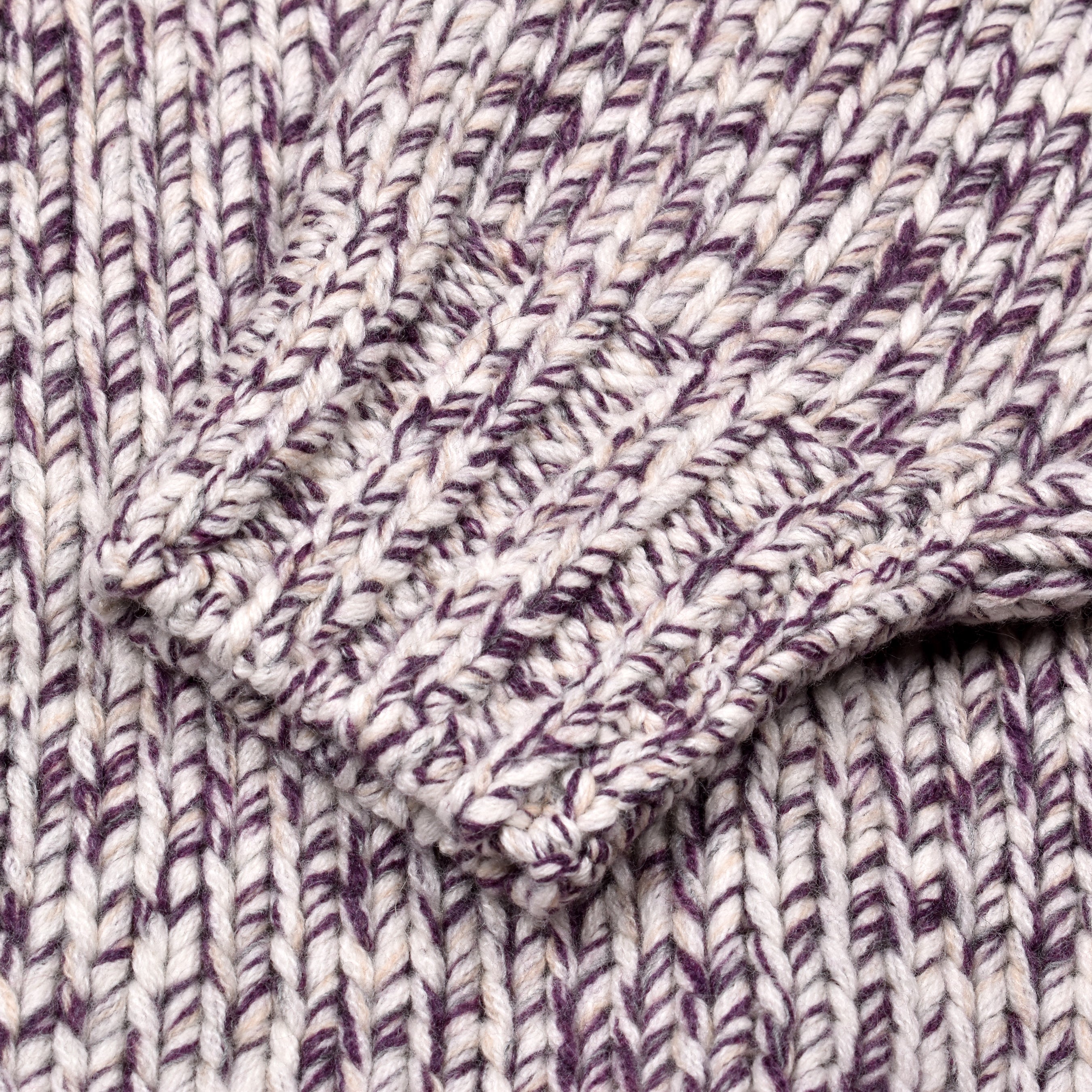 BRUNELLO CUCINELLI MEN'S ECRU CASHMERE BLEND CREW NECK SWEATER