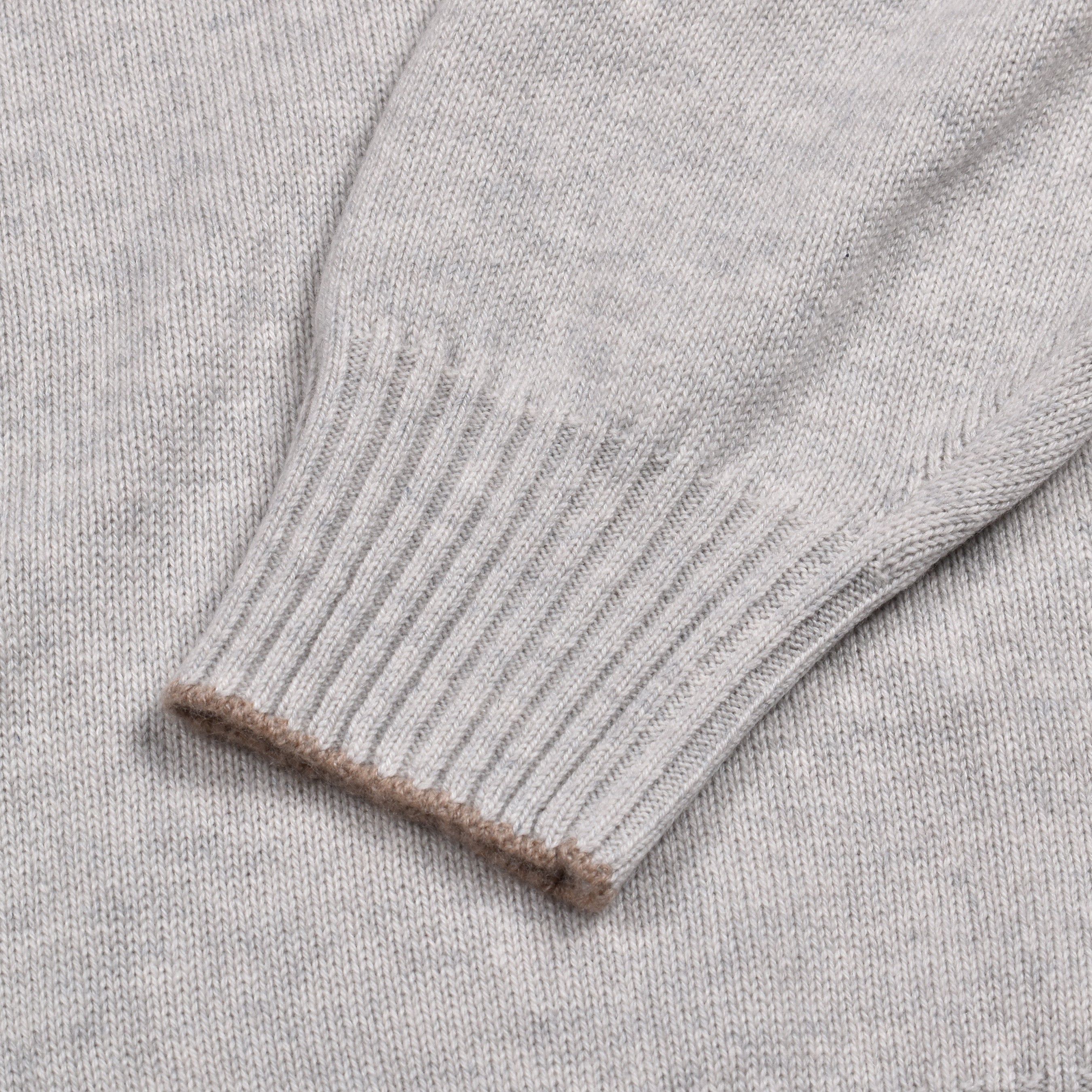 BRUNELLO CUCINELLI MEN'S FOG CASHMERE CREW NECK SWEATER