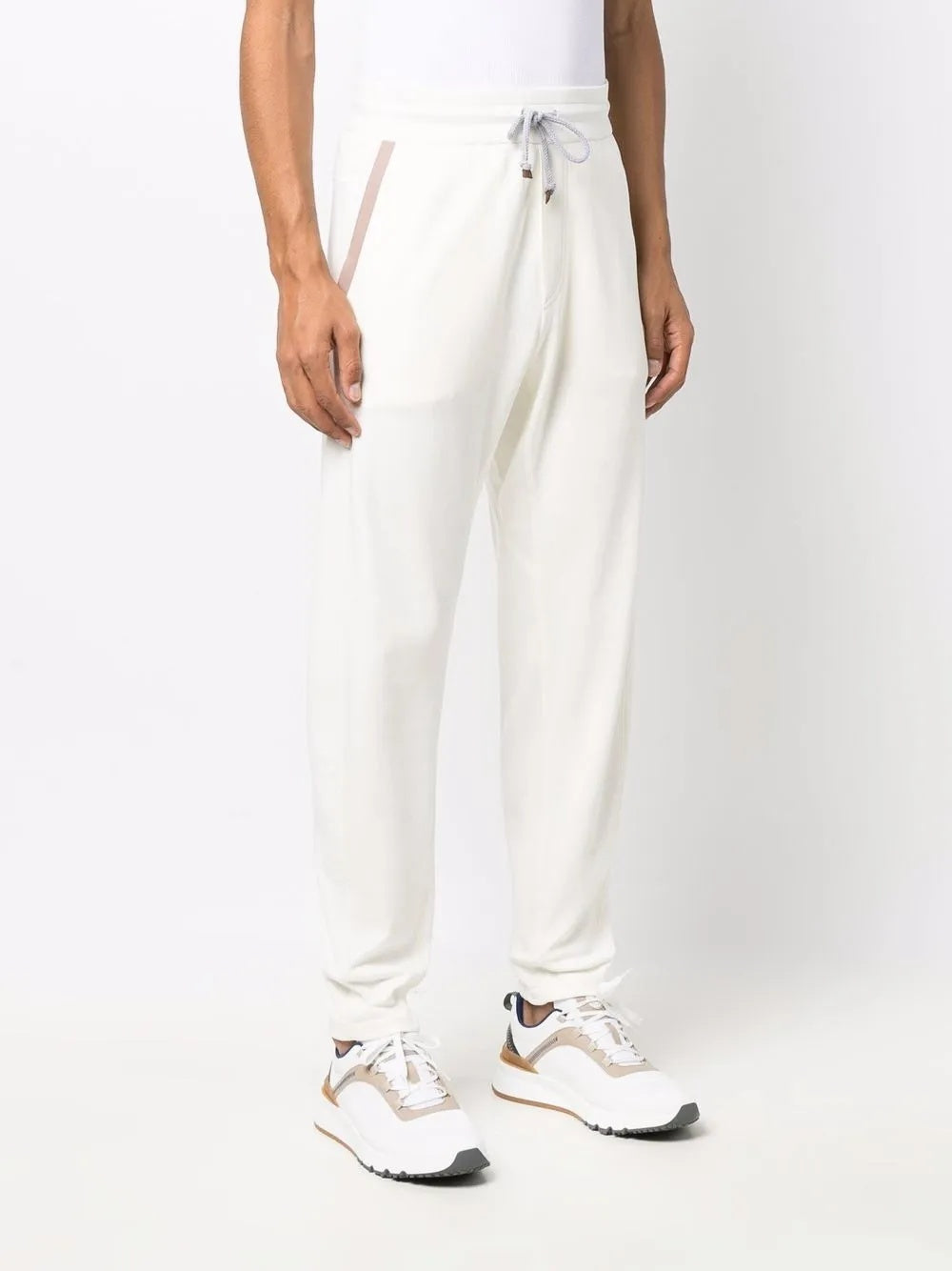 BRUNELLO CUCINELLI MEN'S OFF-WHITE DRAWSTRING CASUAL TROUSERS
