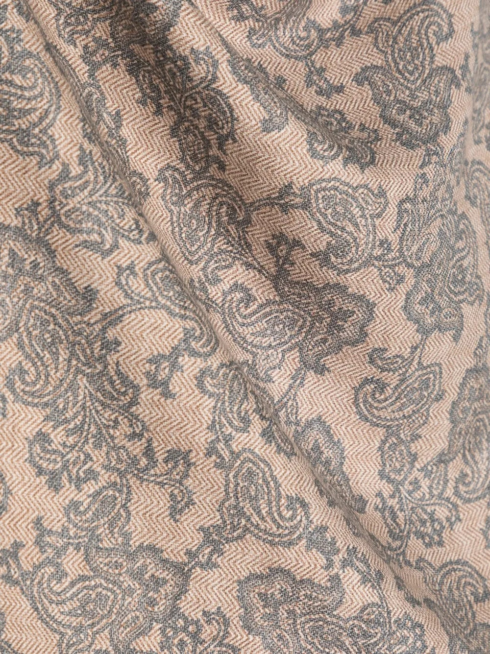 BRUNELLO CUCINELLI MEN'S BEIGE PAISLEY PATTERNED POCKETSQUARE