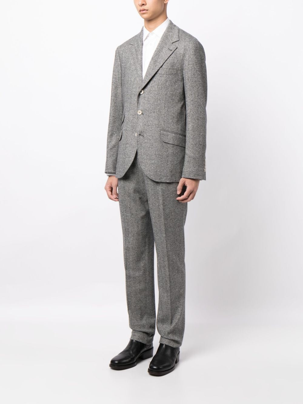 BRUNELLO CUCINELLI MEN'S MEDIUM GREY HERRINGBONE SUIT