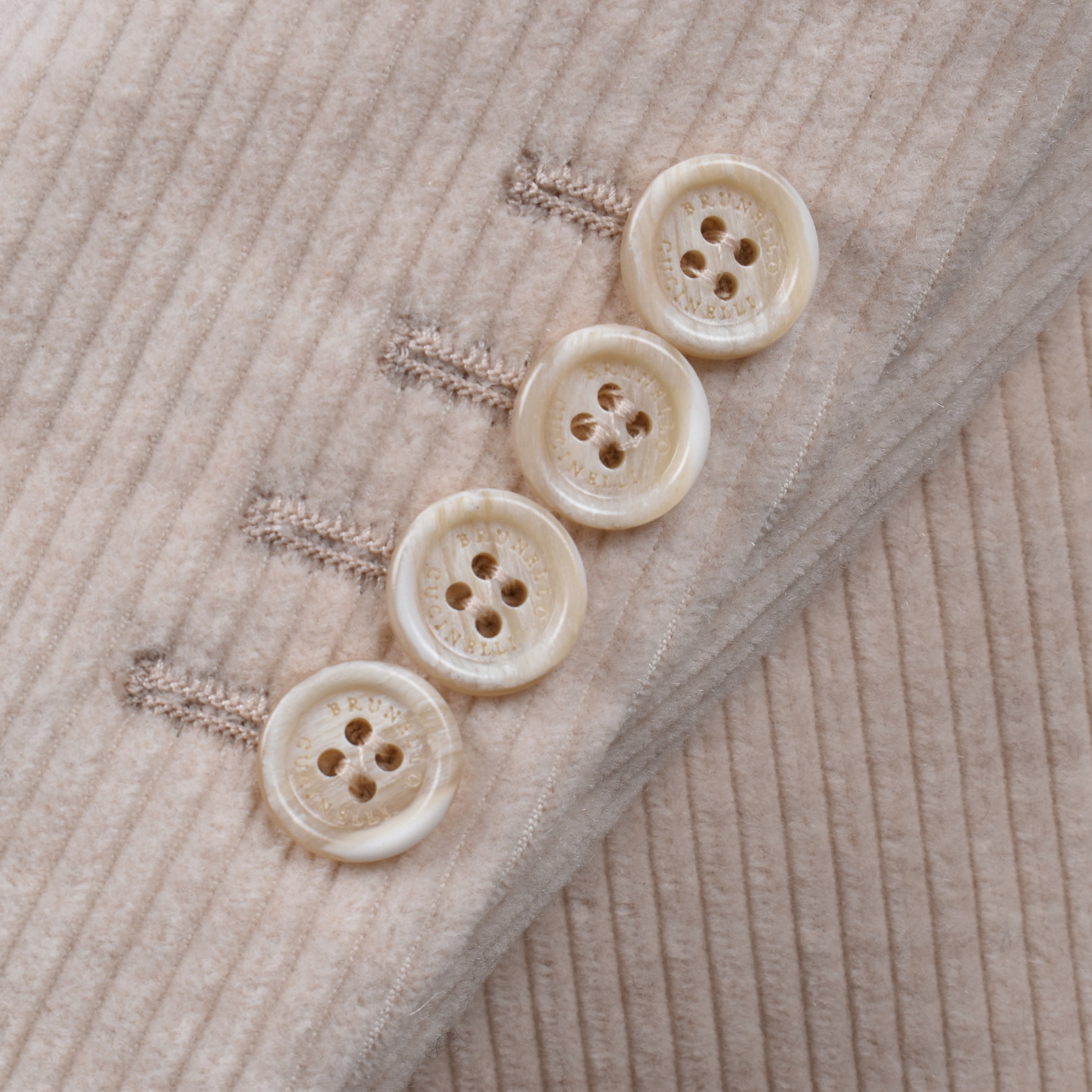 BRUNELLO CUCINELLI MEN'S CAMEL CASHMERE CORDUROY DOUBLE-BREASTED BLAZER