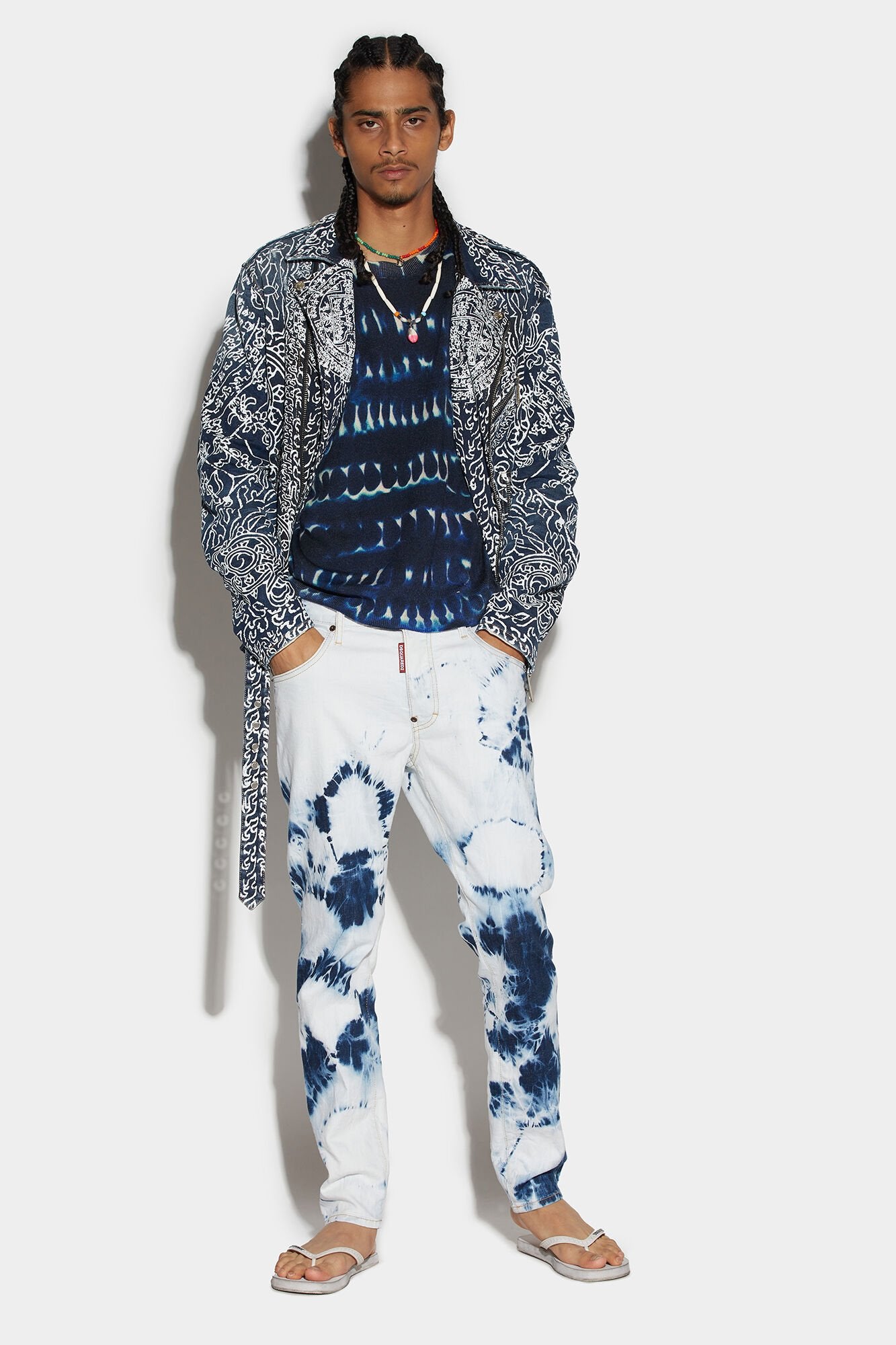 DSQUARED2 MEN'S WHITE TIE-DYE DENIM TROUSERS