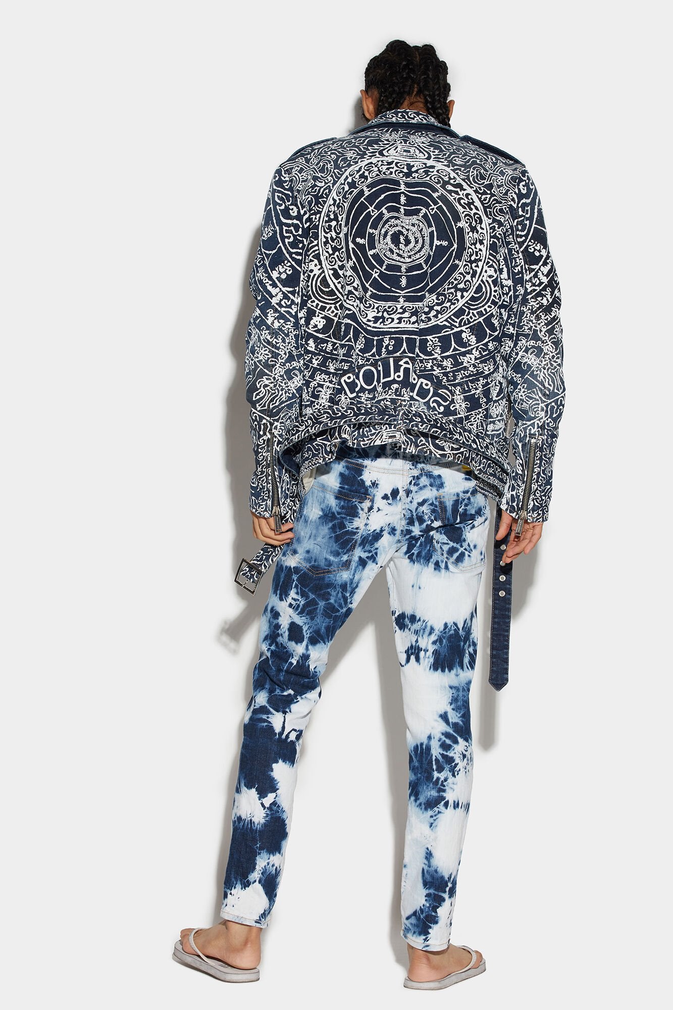 DSQUARED2 MEN'S WHITE TIE-DYE DENIM TROUSERS