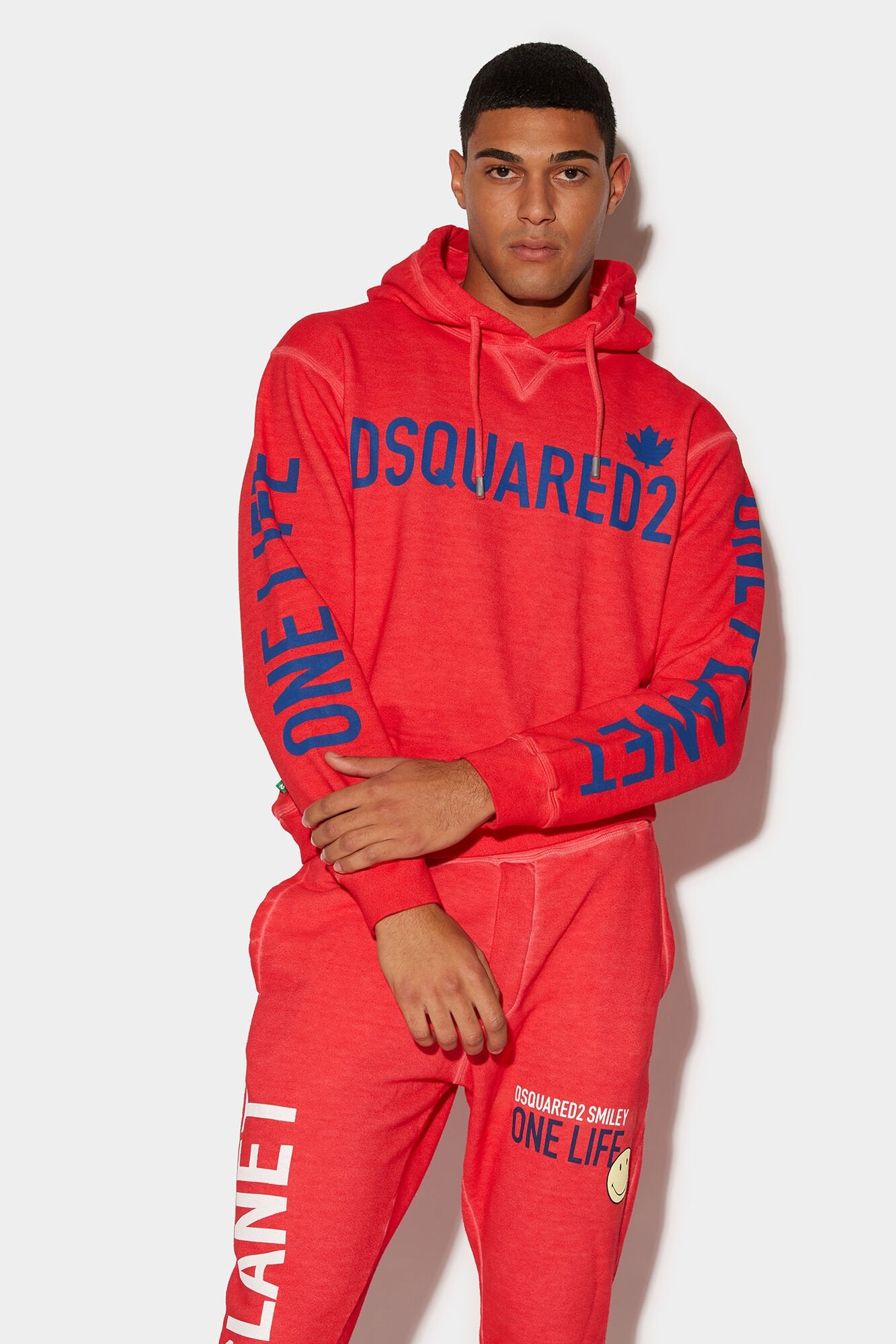 DSQUARED2 MEN'S POPPY RED HOODED SWEATSHIRT WITH TEXT