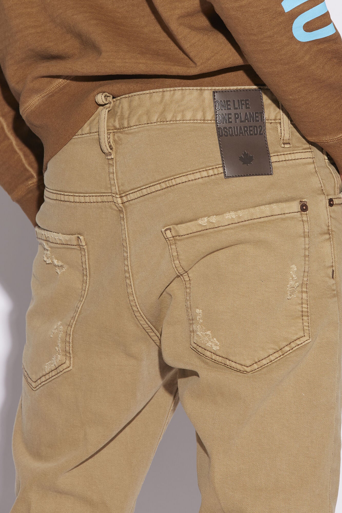 DSQUARED2 MEN'S BEIGE DISTRESSED SLIM TROUSERS