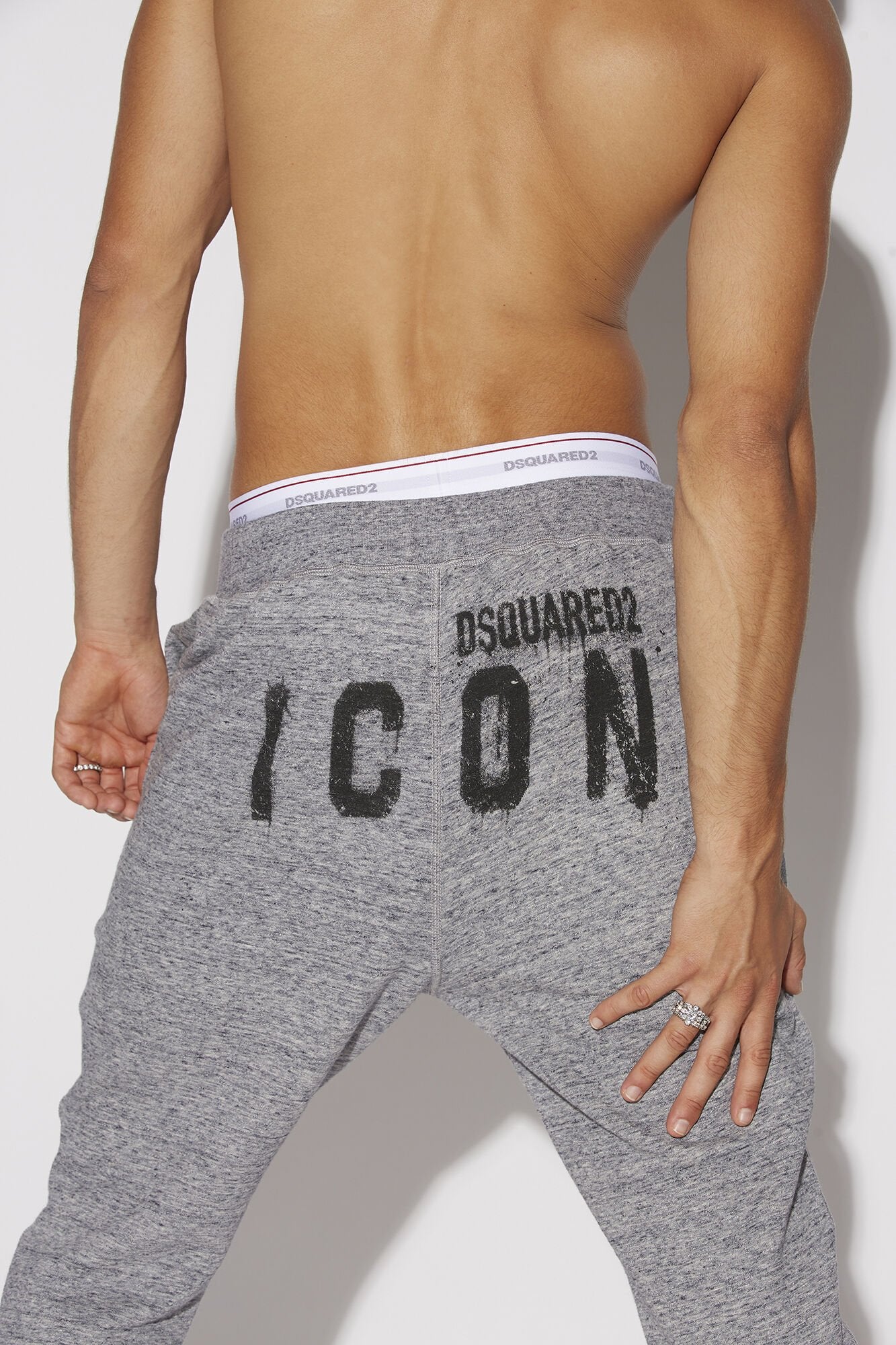 DSQUARED2 MEN'S GRAY JOGGER PANTS WITH LETTERING