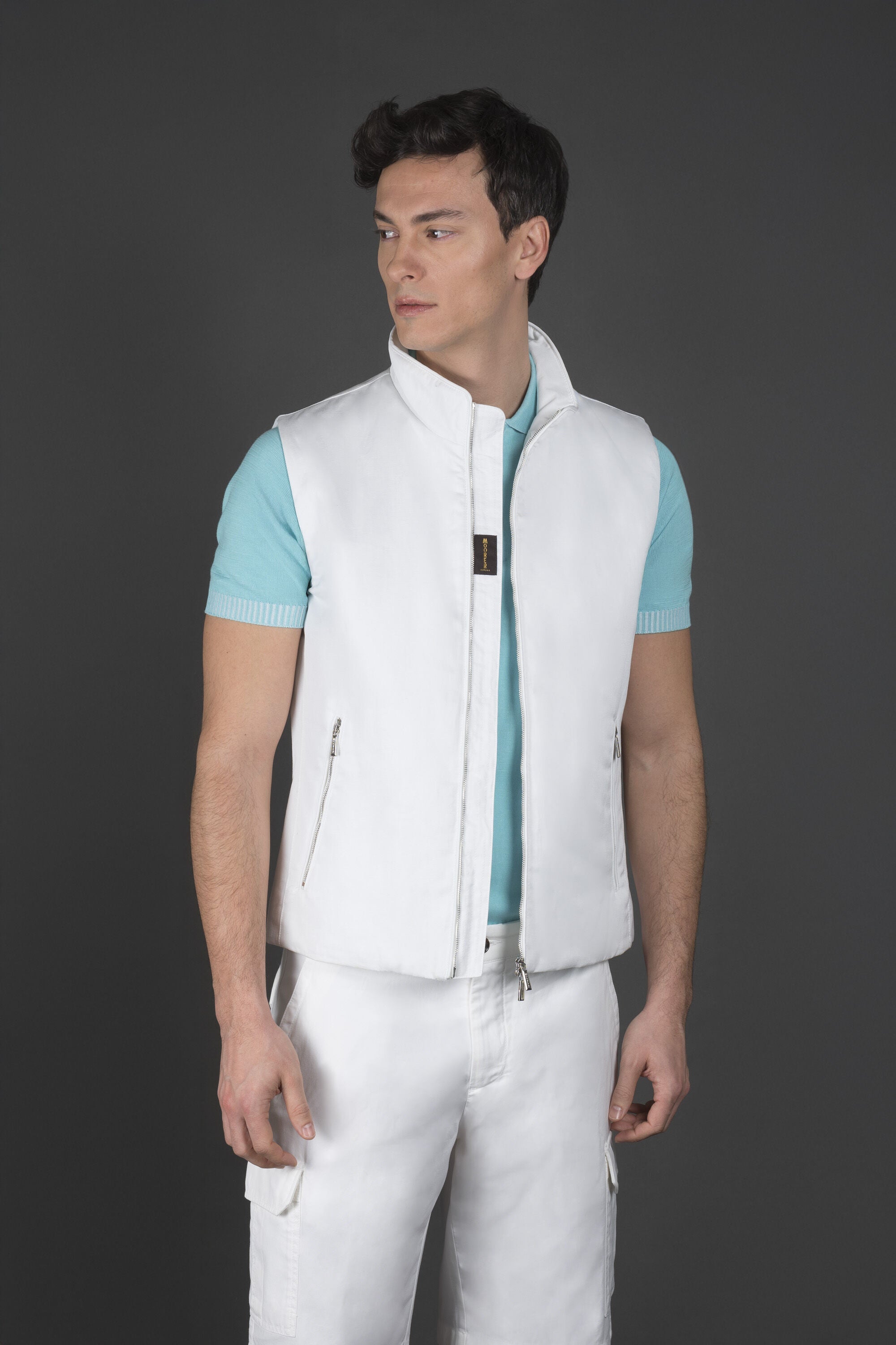 MOORER MEN'S WHITE SLEEVELESS ZIP-UP VEST