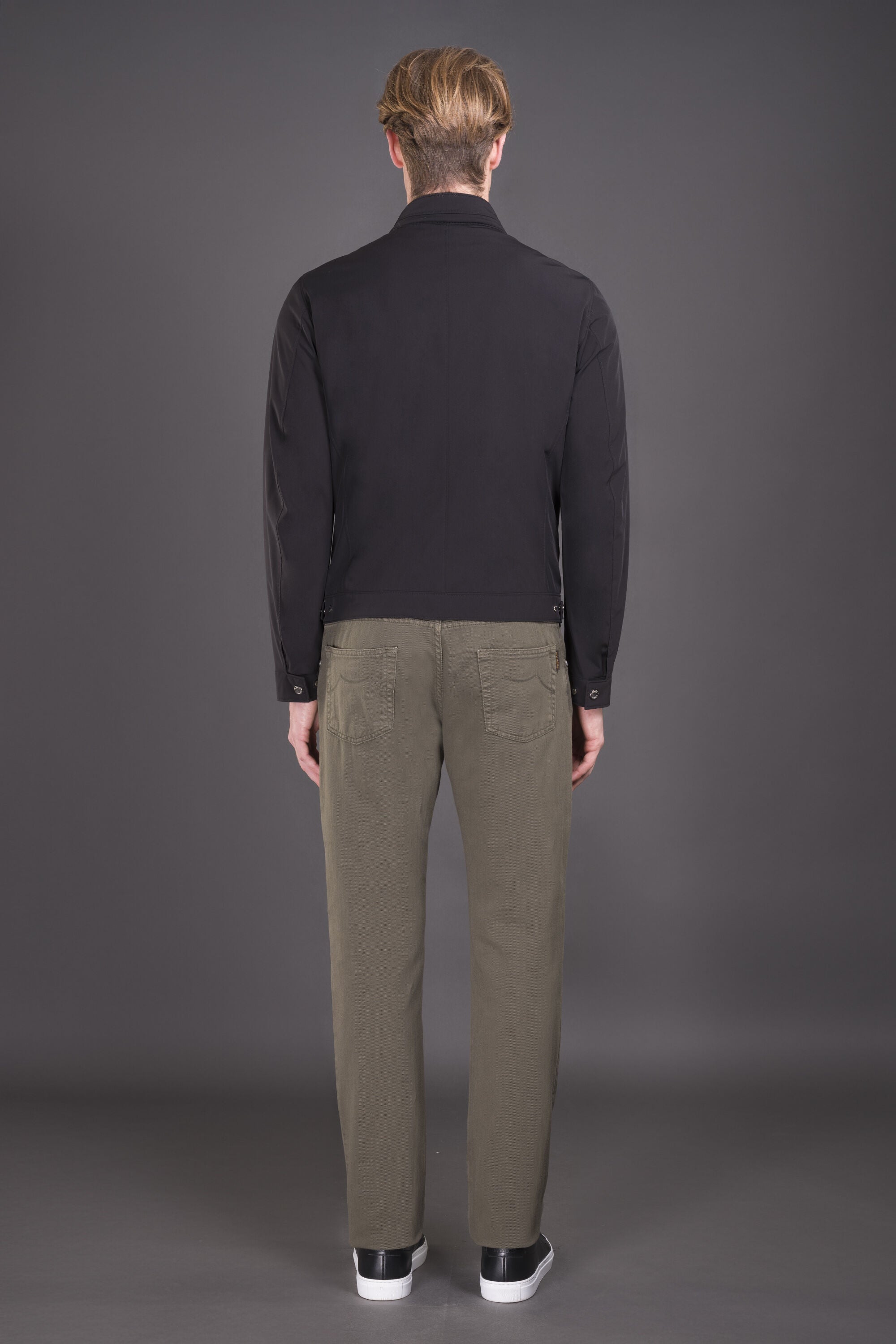 MOORER MEN'S BLACK ZIP-UP JACKET WITH POCKETS