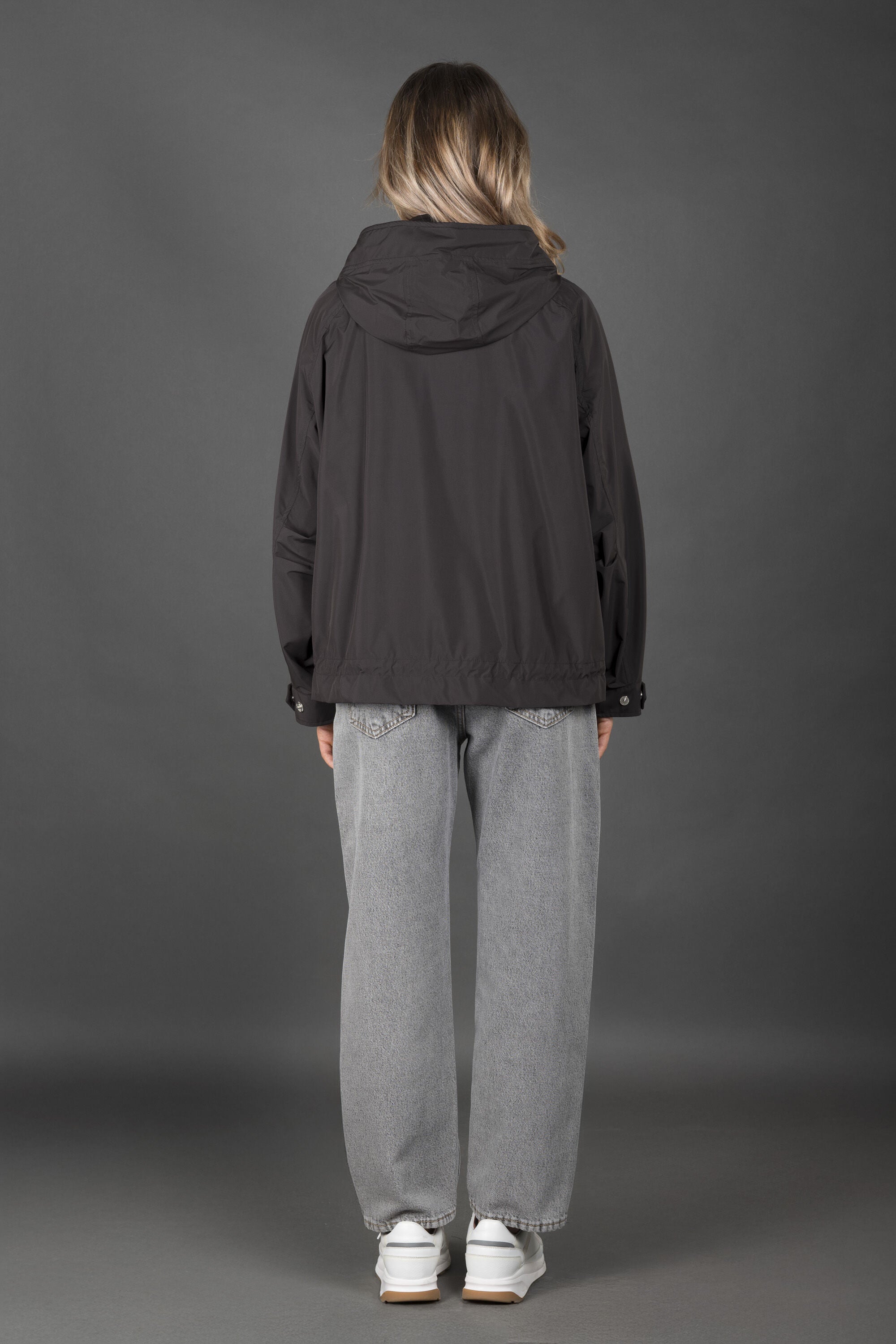 MOORER WOMEN'S BLACK HOODED JACKET WITH POCKETS