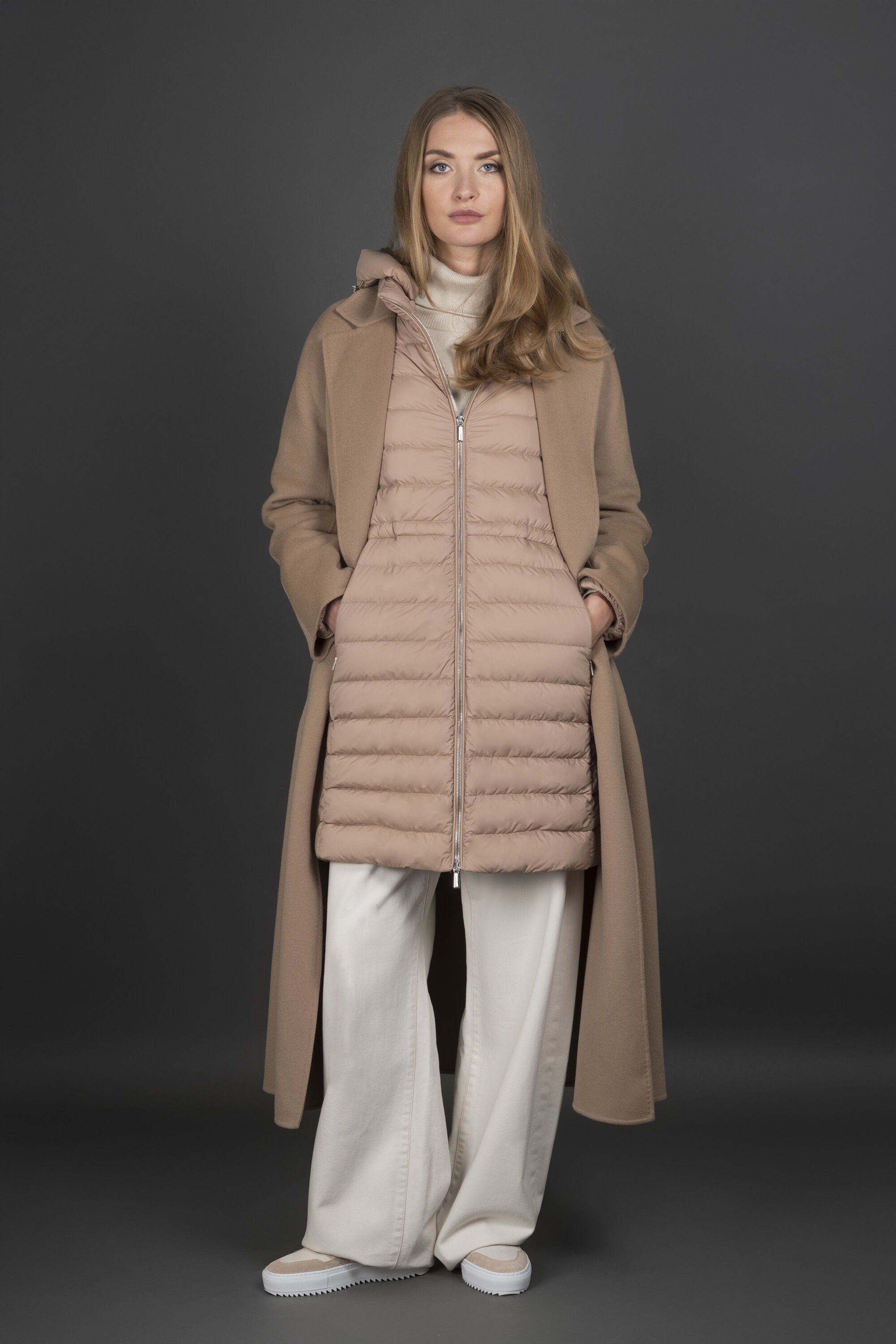 MOORER WOMEN'S HAZELNUT LAYERED COAT WITH HOOD